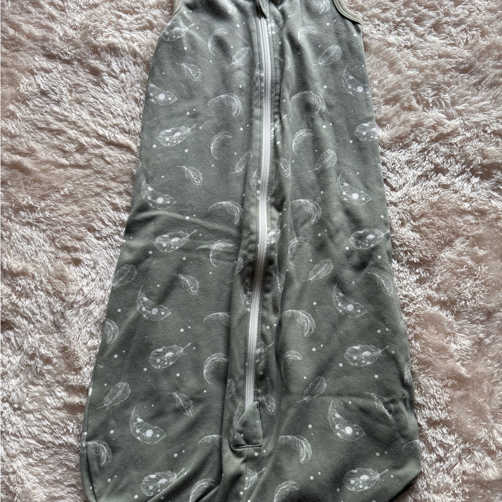 Gray Owlivia Sleep Sack with Feather Pattern